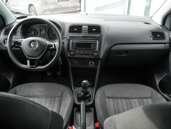 Volkswagen Polo V Рестайлинг с пробегом 2018 года, цена 780 000 рублей, 160000 км, седан, Автокод Объявления