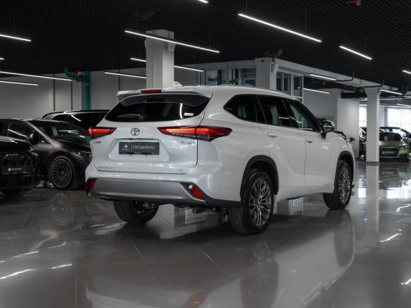 Toyota Highlander IV (XU70) с пробегом 2025 года, цена 5 300 000 рублей, 18 км, внедорожник, Автокод Объявления