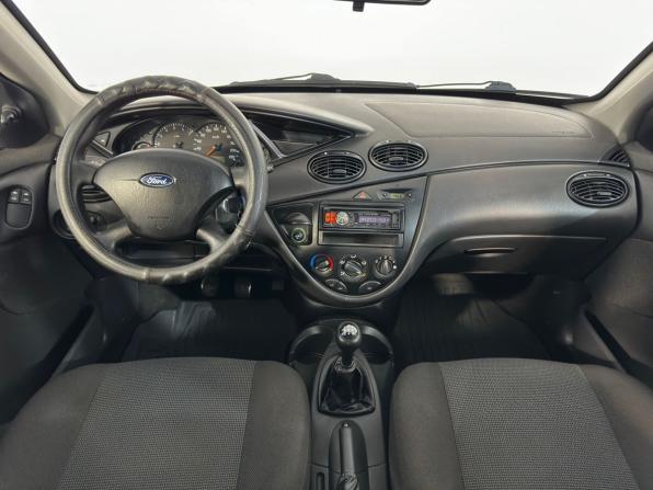 Ford Focus I Рестайлинг с пробегом 2003 года, цена 259 900 рублей, 214756 км, хэтчбек, Автокод Объявления