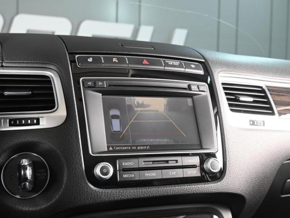 Volkswagen Touareg II Рестайлинг с пробегом 2015 года, цена 2 629 000 рублей, 228472 км, внедорожник, Автокод Объявления