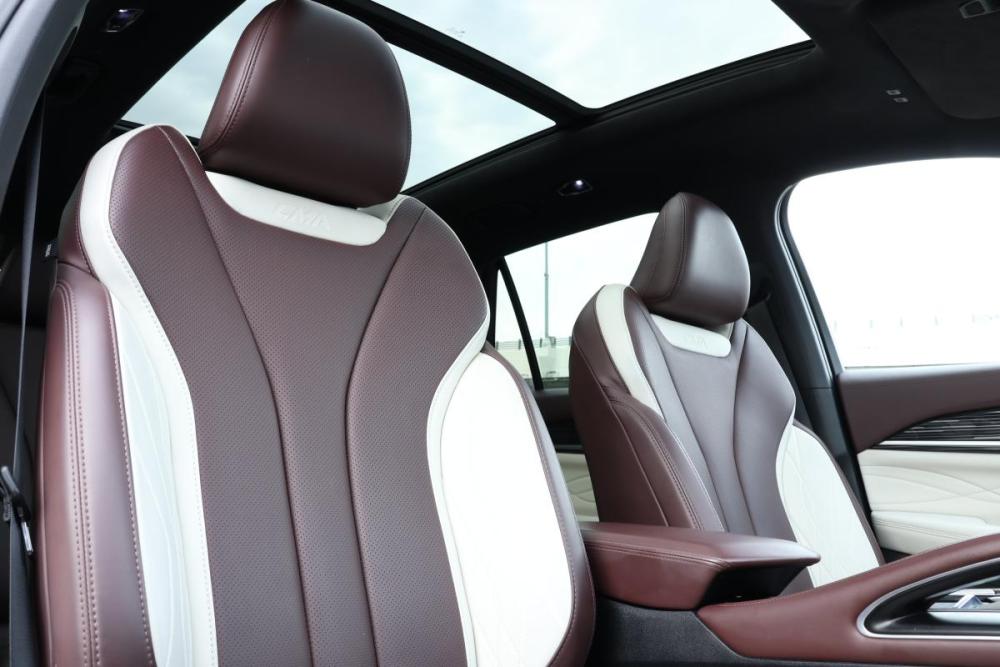 Geely Monjaro I Москва  - изображение 14