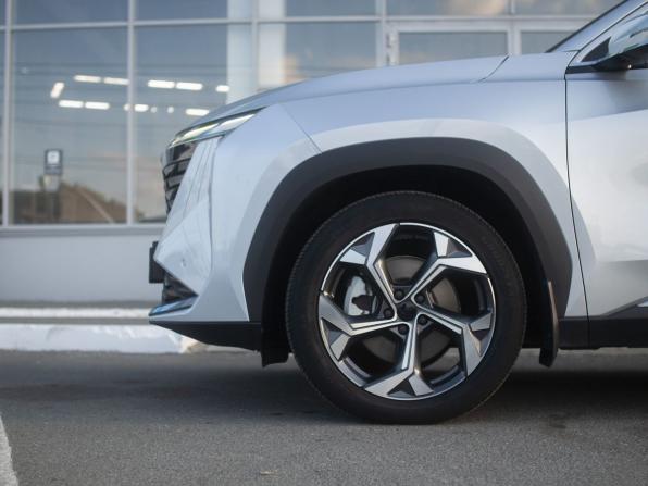 Geely Atlas II с пробегом 2023 года, цена 2 900 000 рублей, 7993 км, внедорожник, Автокод Объявления