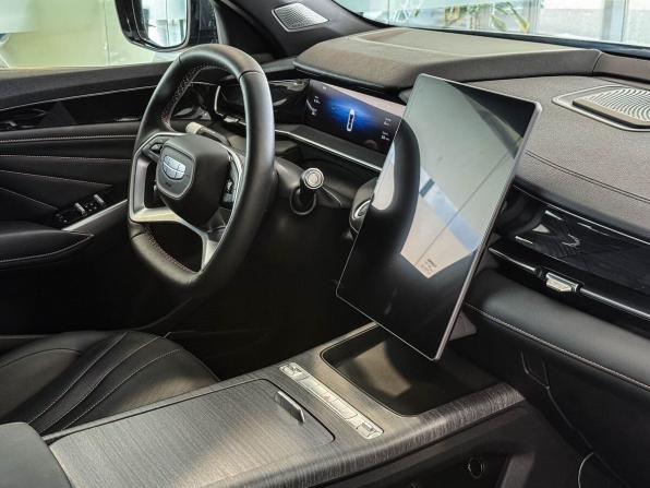 Geely Preface I с пробегом 2024 года, цена 2 395 000 рублей, 32886 км, седан, Автокод Объявления