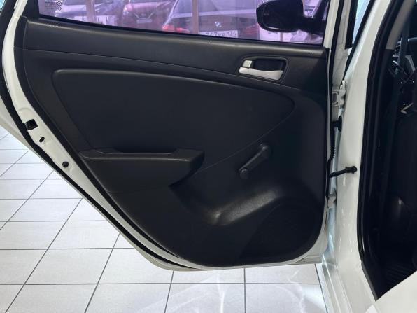 Hyundai Solaris I Рестайлинг с пробегом 2014 года, цена 860 000 рублей, 171620 км, седан, Автокод Объявления