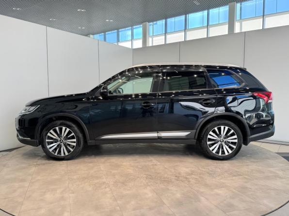 Mitsubishi Outlander III Рестайлинг 3 с пробегом 2020 года, цена 2 300 000 рублей, 65417 км, внедорожник, Автокод Объявления
