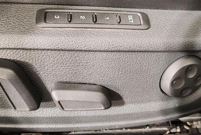 Volkswagen Passat B7 с пробегом 2012 года, цена 1 249 000 рублей, 70000 км, универсал, Автокод Объявления