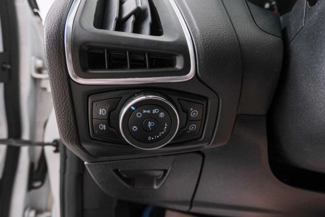 Ford Focus III с пробегом 2012 года, цена 899 000 рублей, 242313 км, хэтчбек, Автокод Объявления
