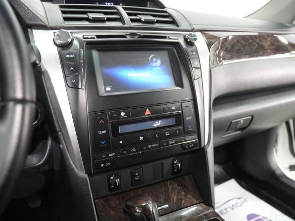 Toyota Camry VII (XV50) Рестайлинг с пробегом 2016 года, цена 1 910 000 рублей, 225401 км, седан, Автокод Объявления