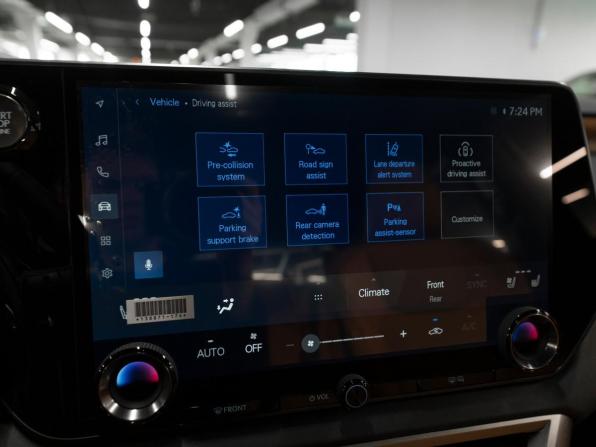 Lexus RX V с пробегом 2026 года, цена 7 950 000 рублей, 59 км, внедорожник, Автокод Объявления