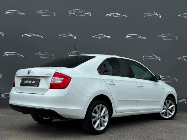 Skoda Rapid I с пробегом 2015 года, цена 896 300 рублей, 164933 км, лифтбек, Автокод Объявления