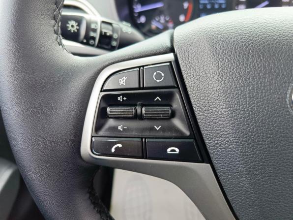 Hyundai Solaris II с пробегом 2019 года, цена 1 199 995 рублей, 138159 км, седан, Автокод Объявления