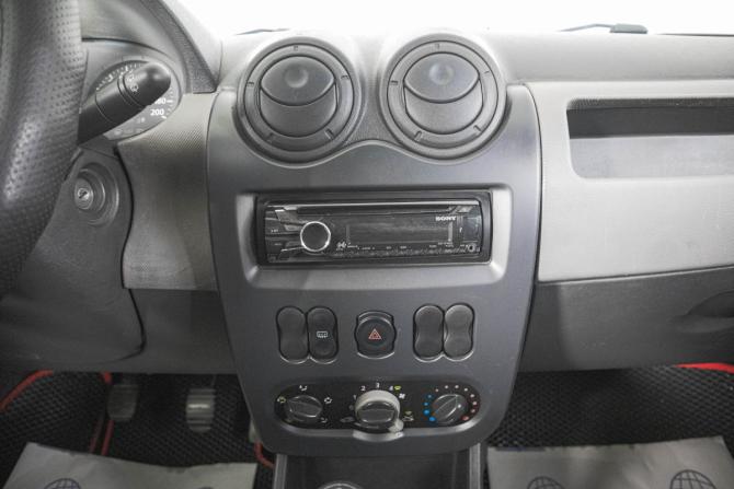 Renault Sandero I с пробегом 2011 года, цена 499 000 рублей, 270000 км, хэтчбек, Автокод Объявления
