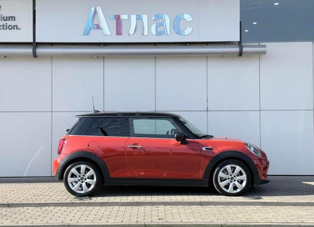 Mini Hatch III (F55/F56) Рестайлинг с пробегом 2021 года, цена 2 490 000 рублей, 22443 км, хэтчбек, Автокод Объявления