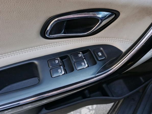 Kia Ceed II Рестайлинг с пробегом 2017 года, цена 999 000 рублей, 383512 км, универсал, Автокод Объявления