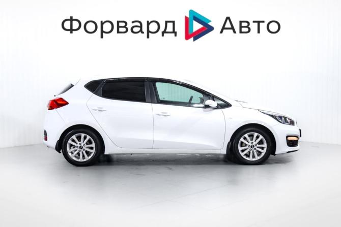 Kia Ceed II Рестайлинг с пробегом 2017 года, цена 1 450 000 рублей, 128000 км, хэтчбек, Автокод Объявления