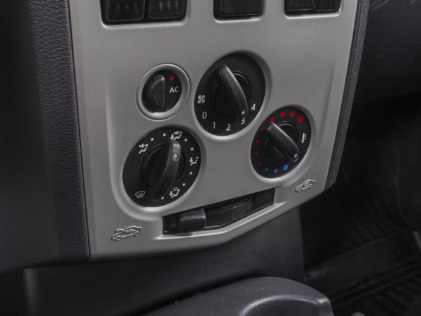 Renault Logan I с пробегом 2006 года, цена 699 000 рублей, 175073 км, седан, Автокод Объявления