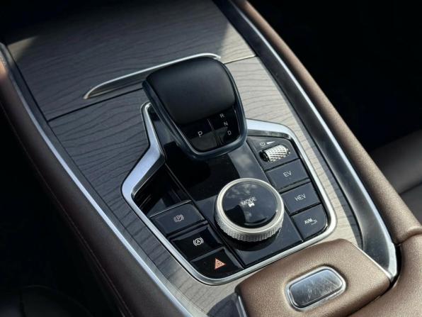 Chery Tiggo 8 Pro Plug-in Hybrid с пробегом 2023 года, цена 2 455 000 рублей, 42851 км, внедорожник, Автокод Объявления