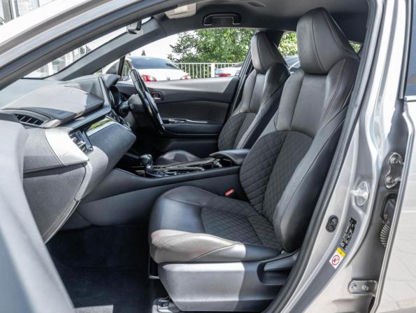 Toyota C-HR I с пробегом 2017 года, цена 1 845 000 рублей, 126870 км, внедорожник, Автокод Объявления