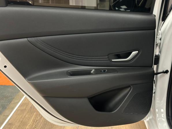 Hyundai Elantra VII (CN7) Рестайлинг с пробегом 2023 года, цена 2 050 000 рублей, 25563 км, седан, Автокод Объявления