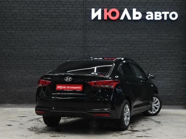Hyundai Solaris II Рестайлинг с пробегом 2021 года, цена 1 720 000 рублей, 66349 км, седан, Автокод Объявления