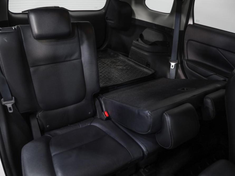 Mitsubishi Outlander III Рестайлинг 2 Санкт-Петербург  - изображение 22