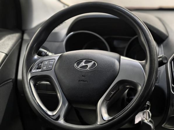 Hyundai ix35 I Рестайлинг с пробегом 2015 года, цена 1 308 000 рублей, 213014 км, внедорожник, Автокод Объявления
