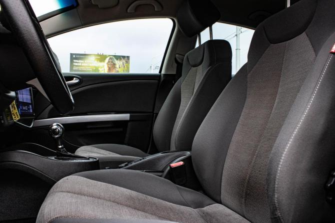 SEAT Leon II Рестайлинг с пробегом 2012 года, цена 799 000 рублей, 147101 км, хэтчбек, Автокод Объявления