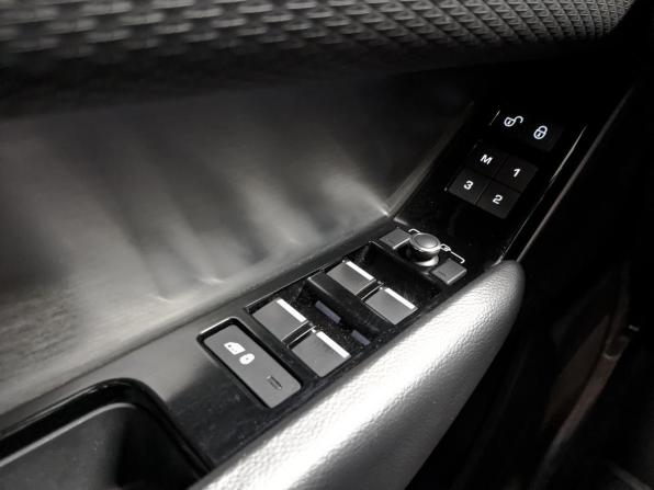 Land Rover Range Rover Velar I с пробегом 2018 года, цена 3 595 000 рублей, 102020 км, внедорожник, Автокод Объявления