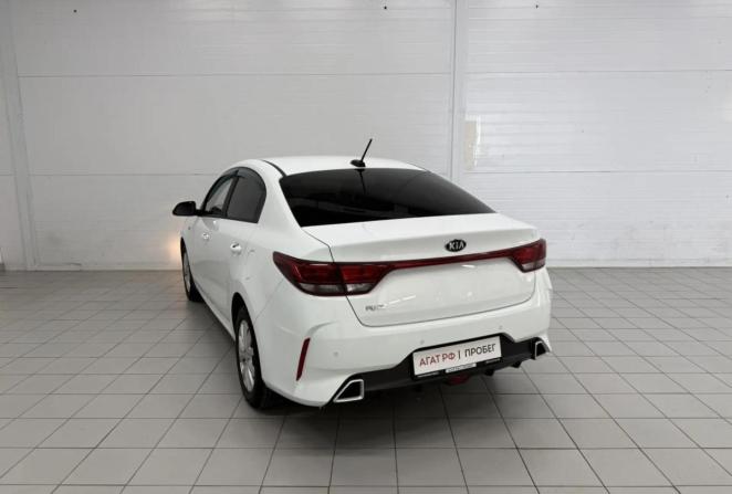 Kia Rio IV с пробегом 2020 года, цена 1 670 000 рублей, 71802 км, седан, Автокод Объявления