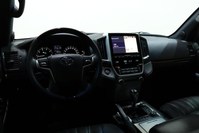 Toyota Land Cruiser 200 Series Рестайлинг 2 с пробегом 2020 года, цена 8 299 000 рублей, 267617 км, внедорожник, Автокод Объявления