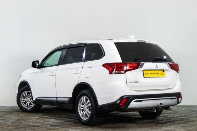 Mitsubishi Outlander III Рестайлинг 3 с пробегом 2021 года, цена 2 599 000 рублей, 75000 км, внедорожник, Автокод Объявления