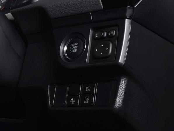 Toyota Corolla XI (E160 E170 E180) Рестайлинг 1 с пробегом 2015 года, цена 1 299 999 рублей, 144840 км, универсал, Автокод Объявления
