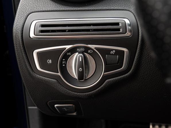 Mercedes-Benz C-Класс IV (W205) Рестайлинг с пробегом 2018 года, цена 2 760 000 рублей, 158657 км, седан, Автокод Объявления