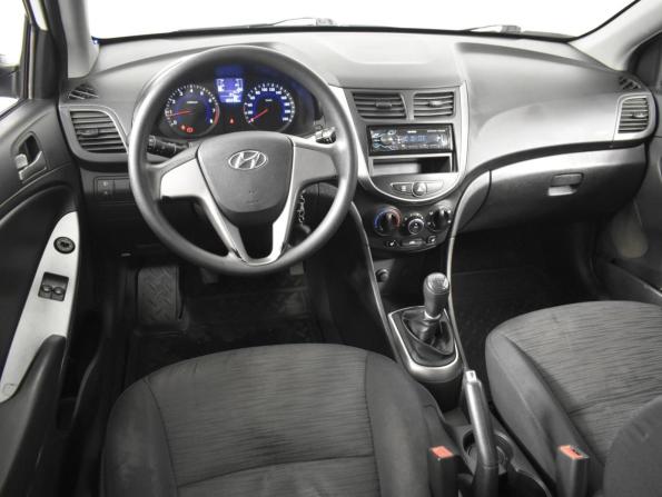 Hyundai Solaris I Рестайлинг с пробегом 2015 года, цена 849 900 рублей, 180236 км, седан, Автокод Объявления