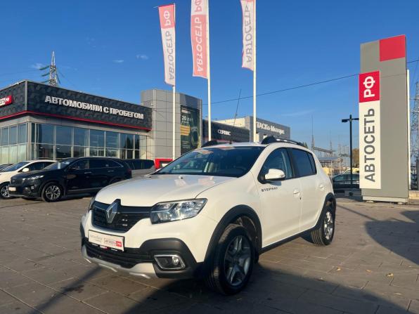 Renault Sandero II Рестайлинг с пробегом 2021 года, цена 1 491 900 рублей, 22613 км, хэтчбек, Автокод Объявления