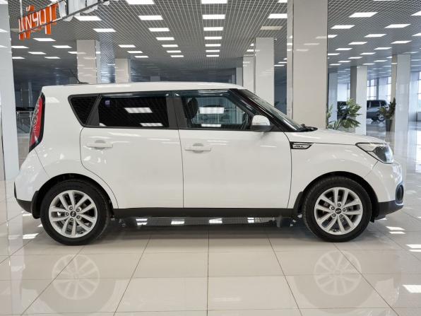 Kia Soul II Рестайлинг с пробегом 2017 года, цена 1 209 000 рублей, 196283 км, хэтчбек, Автокод Объявления