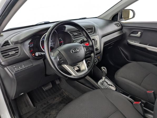 Kia Rio III с пробегом 2015 года, цена 940 000 рублей, 143205 км, хэтчбек, Автокод Объявления