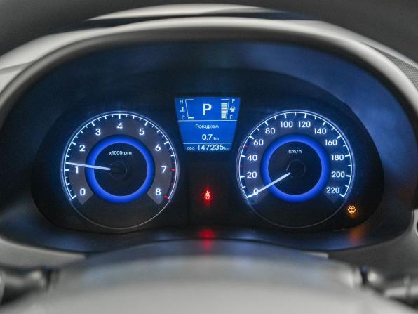 Hyundai Solaris I с пробегом 2012 года, цена 750 000 рублей, 147200 км, седан, Автокод Объявления