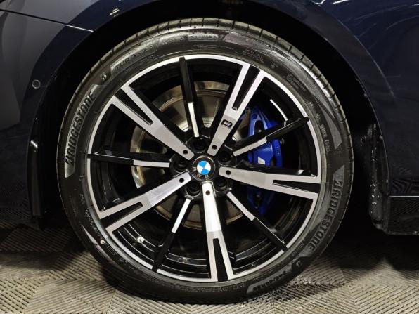 BMW 5 серии VIII (G60/G61/G68) с пробегом 2025 года, цена 8 699 000 рублей, 311 км, седан, Автокод Объявления