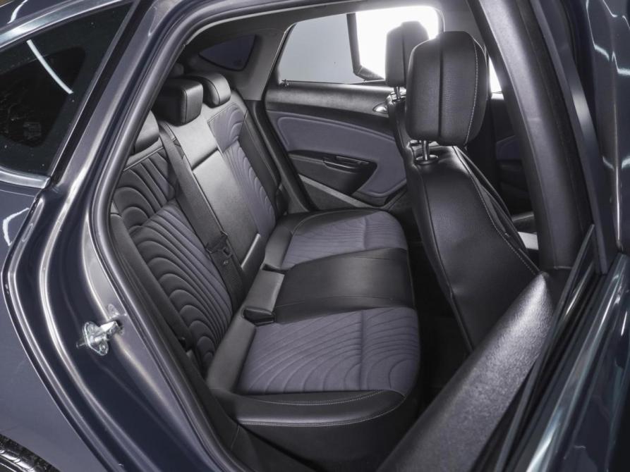 Opel Astra J Рестайлинг Ростов-на-Дону  - изображение 7
