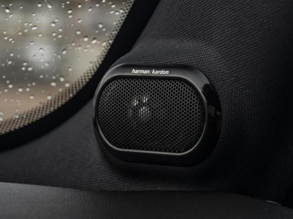 Mini Hatch III (F55/F56) Рестайлинг с пробегом 2020 года, цена 2 770 000 рублей, 42379 км, хэтчбек, Автокод Объявления
