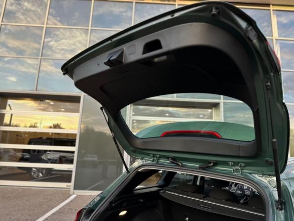 Новый Kia Ceed III Рестайлинг 2025 года, цена 3 694 956 рублей, универсал, Автокод Объявления
