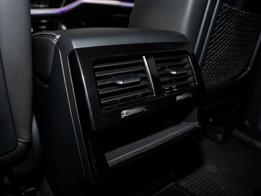 Volkswagen Touareg III Чита  - изображение 15