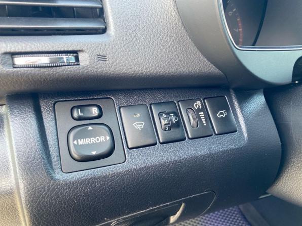 Toyota Highlander II (XU40) Рестайлинг с пробегом 2011 года, цена 1 715 000 рублей, 268200 км, внедорожник, Автокод Объявления