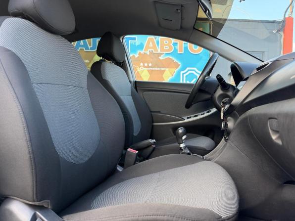 Hyundai Solaris I с пробегом 2011 года, цена 650 000 рублей, 153000 км, седан, Автокод Объявления