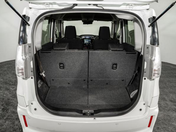 Suzuki Solio III с пробегом 2019 года, цена 1 200 000 рублей, 59039 км, микровэн, Автокод Объявления