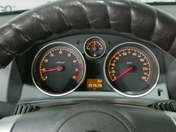 Opel Astra H Рестайлинг с пробегом 2013 года, цена 675 000 рублей, 147529 км, седан, Автокод Объявления