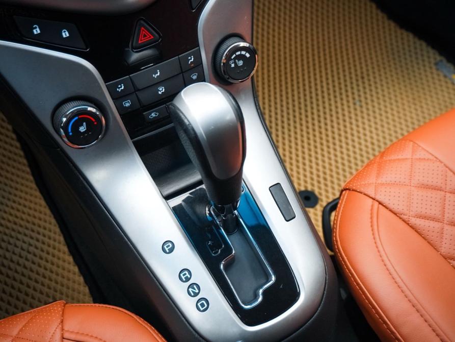 Chevrolet Cruze I Рестайлинг Ростов-на-Дону  - изображение 16