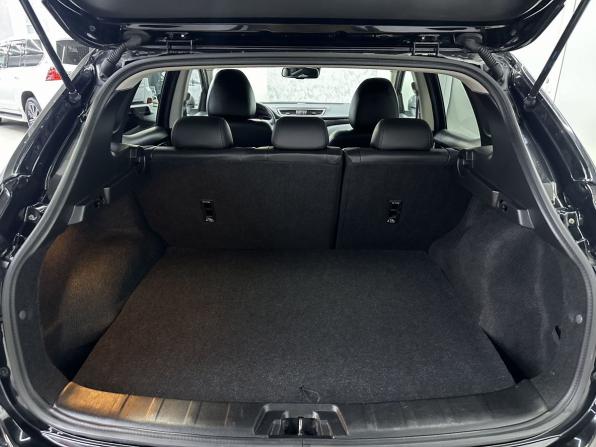 Nissan Qashqai II с пробегом 2017 года, цена 1 845 000 рублей, 98250 км, внедорожник, Автокод Объявления