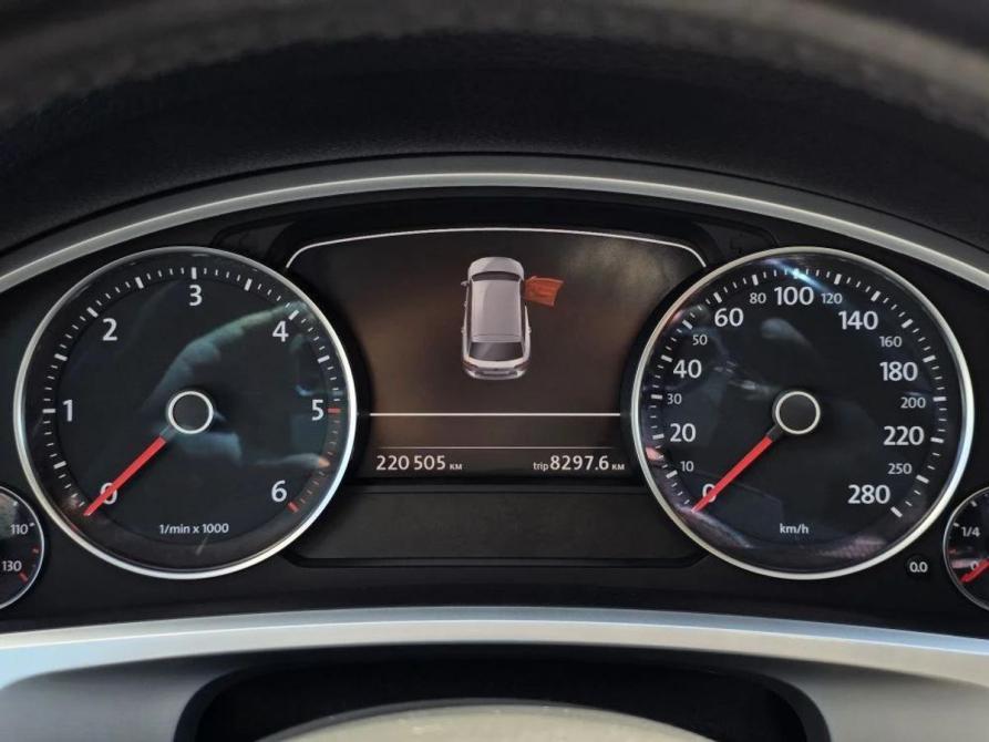Volkswagen Touareg II Рестайлинг Санкт-Петербург  - изображение 14
